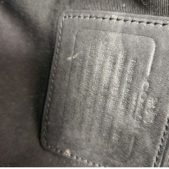 Coach Black Women's Bag FINAL PRICE - Picture 5 of 5